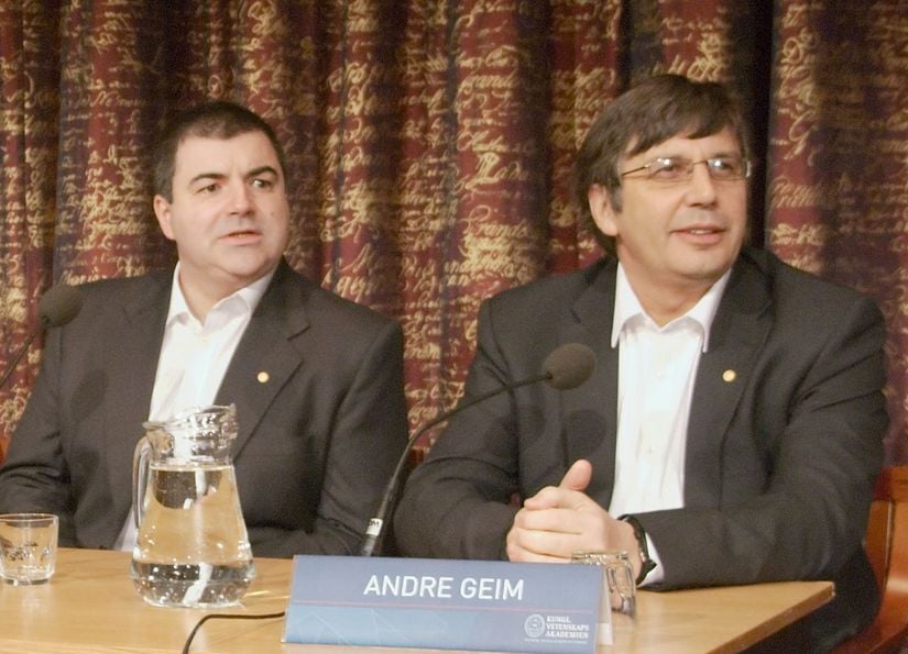 Konstantin Novoselov (solda) ve Andre Geim (sağda)