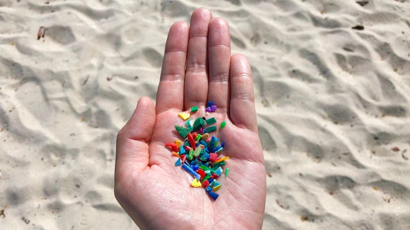 Okyanuslarda milyonlarca canlı mikroplastiklere maruz kalıyor.
