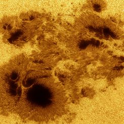  AR 2192: Giant on the Sun