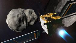 NASA'nın uzay aracını bir asteroide çarpmasını izleyin.