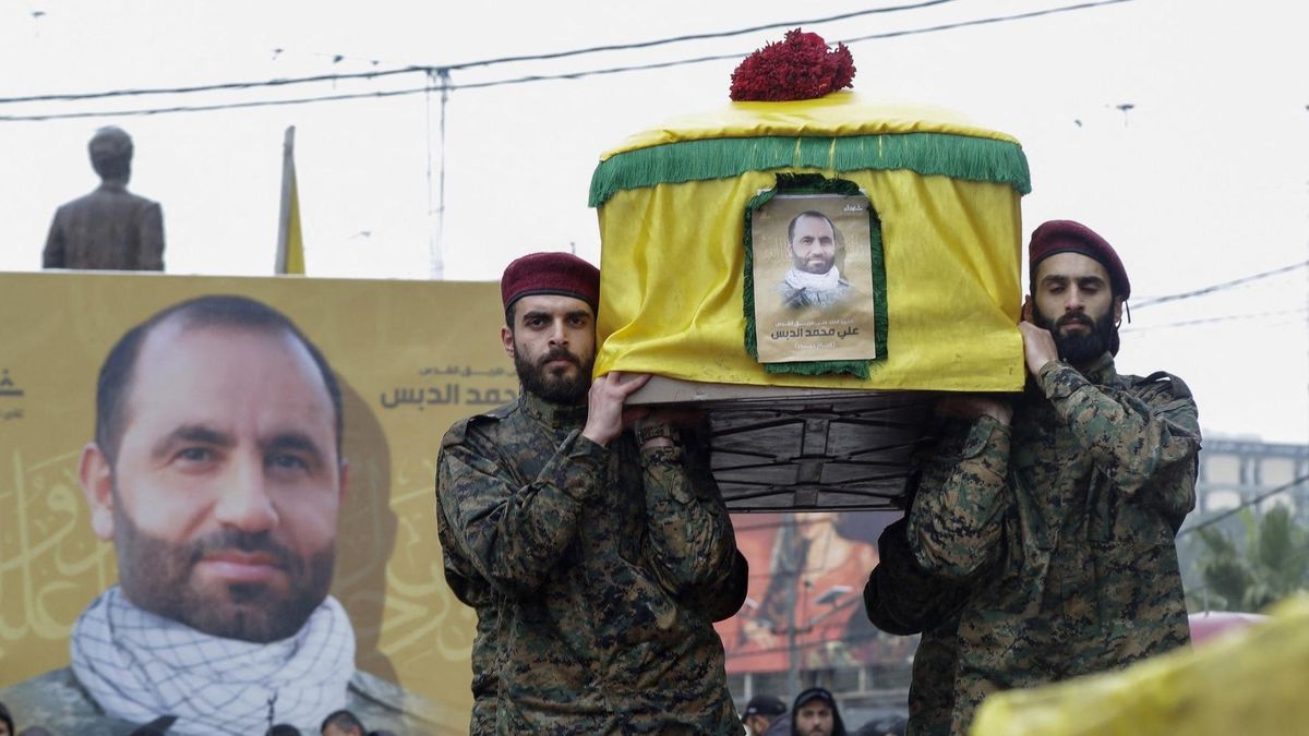 Hezbollah Steps Up Attacks Against Israel Amid Escalated Conflict