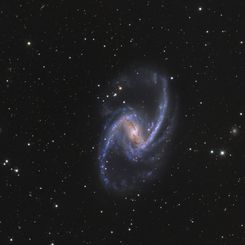  NGC 1365: Majestic Island Universe 