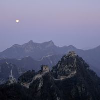  The Great Wall by Moonlight 