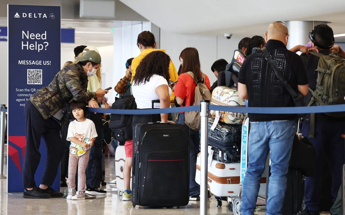 New Travel Rules Could Bring Cash To Delayed Passengers