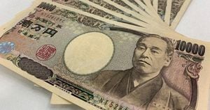 Yen Soars As Fed Rate Cut Speculation Rises