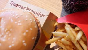 E. Coli Outbreak Linked To McDonald's Quarter Pounders Sparks National Concern