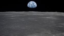 Ay'da Hermatit Bulundu! Dünya'nın Oksijeni, Ay'ı Paslandırıyor Olabilir mi?