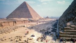 Piramitler: Tarihsel ve Bilimsel Bir Bakış Açısı