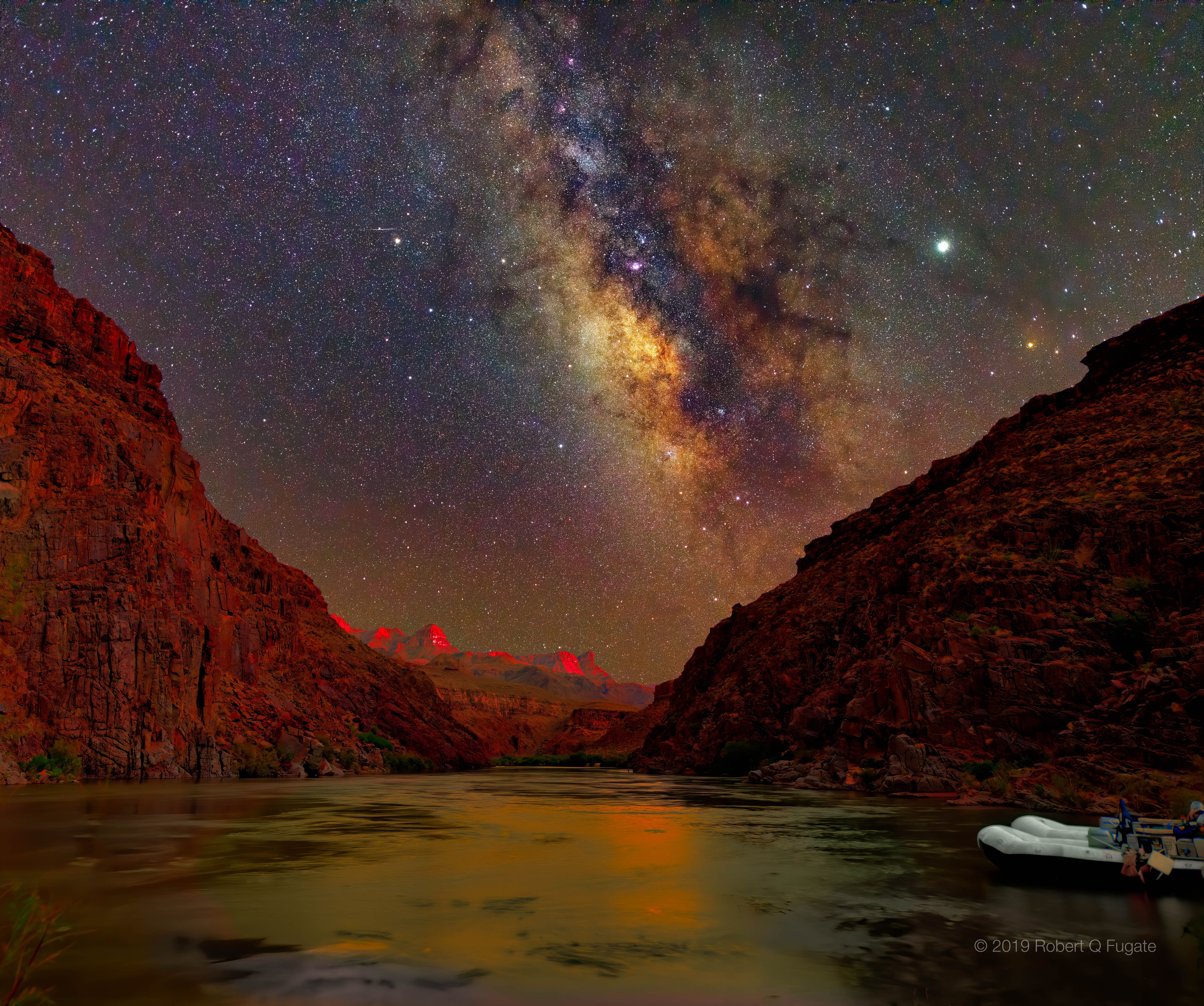 Büyük Kanyon Üzerinde Gün Batımı ve Gece Gökyüzü