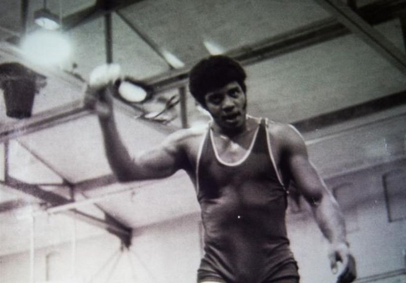 Bu fotoğraf, Tyson'ın 1970'lerdeki güreş yaptığı zamanlarda çekilmiş. Sonradan üniversite hayatında da güreşe devam eden Tyson, lise yıllarındayken güreş takımında