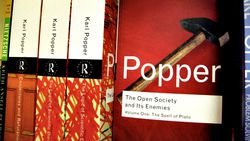 Kitap Analizi: Açık Toplum ve Düşmanları (Karl Popper)