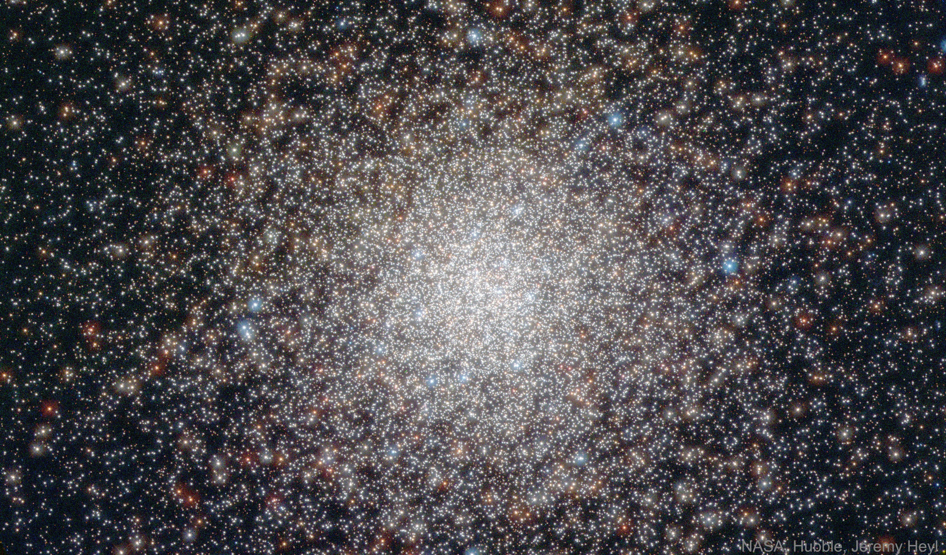  Star Cluster NGC 362 from Hubble 