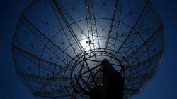9 Milyar Işık Yılı Uzaklıktaki Radyo Sinyali Ne Anlama Geliyor?