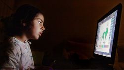 Çocuk Cezalarının Evrimi: Türkiye'de "Anne Terliği"nin Yerini "İnternet Kısıtları" Alıyor!