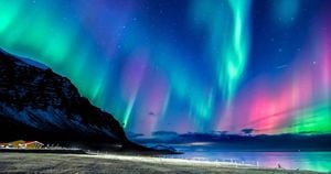 Americans Awed As Northern Lights Dazzle Skies