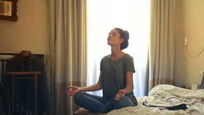 Evde Stresle Baş Etmenin Yollarından Birisi: Yoga