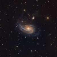 Arp 78: Koç’taki Tuhaf Galaksi