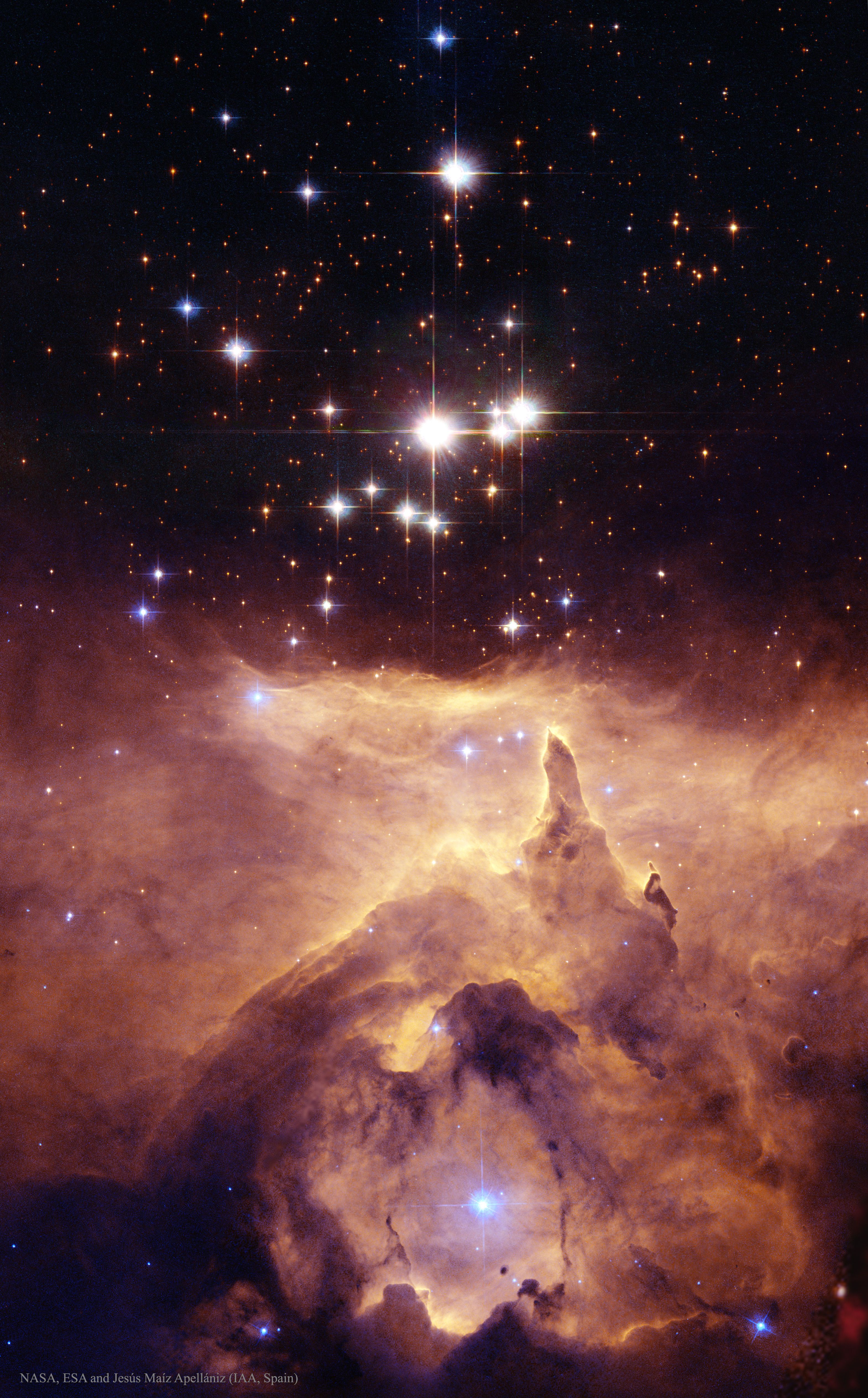NGC 6357: Devasa Yıldızların Katedrali