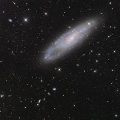 NGC 247 ve Arkadaşları