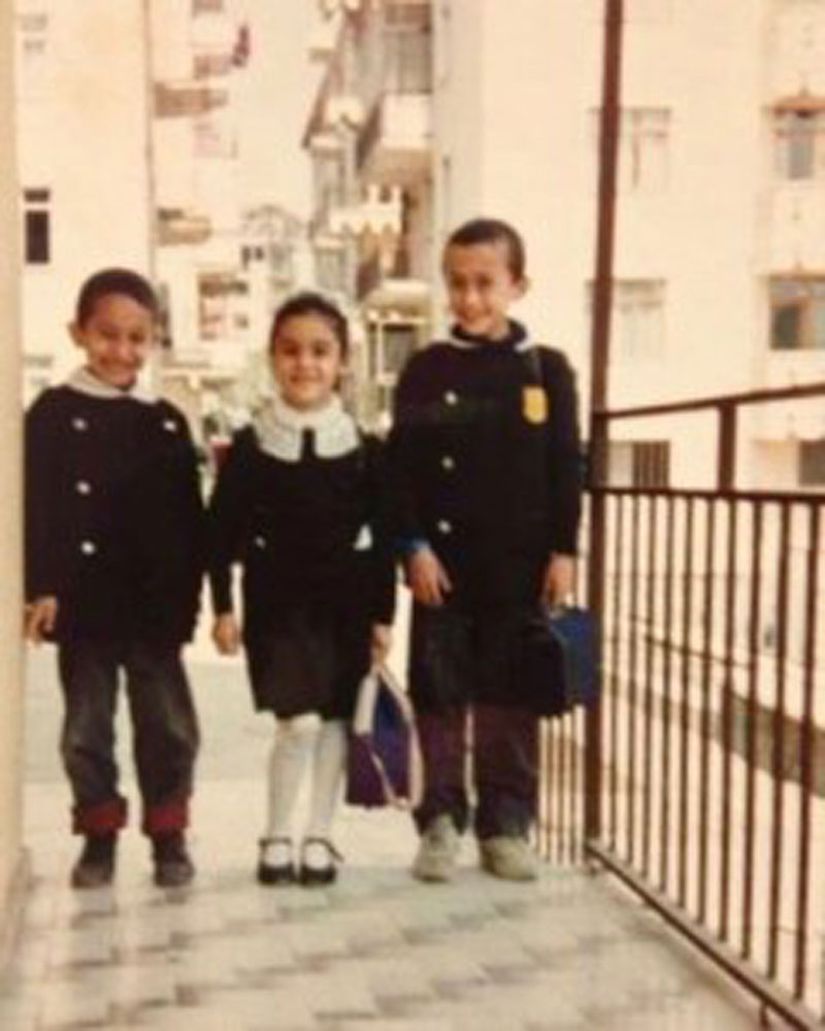 Kacar İstanbul’da, okulun ilk gününden bir fotoğraf.