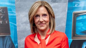 CNN Anchor Alisyn Camerota Announces Husband Tim Lewis Has Died