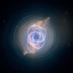 NGC 6543 diğer bir adıyla: Kedi Gözü Nebulası,