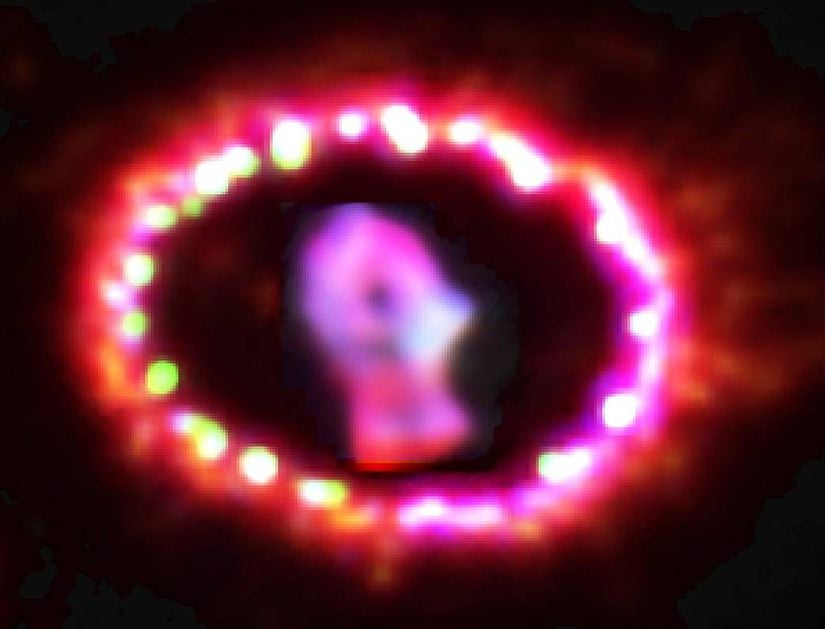 Hubble Uzay Teleskobu tarafından çekilen 1987A süpernova patlamasının kalıntısı