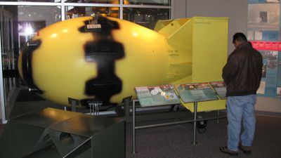 Manhattan Projesi: İnsanlık Tarihinin İlk Atom Bombası Nasıl ve Neden Üretildi?