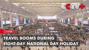 Chinese Travelers Experience National Day Holiday Surge