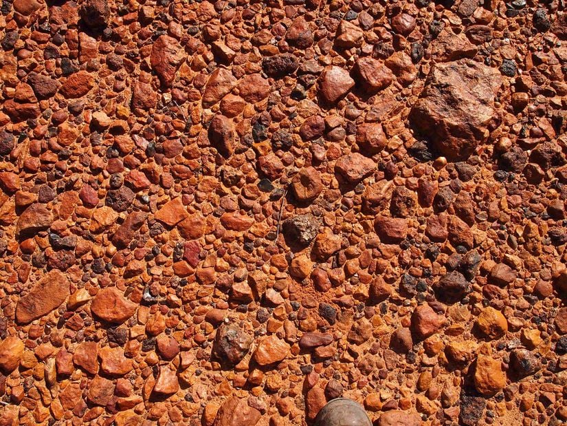 Orta Avustralya’da yaygın bir şekil olan çöl kaldırımı