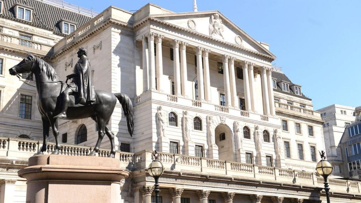 Bank Of England Holds Interest Rate Steady Amid Inflation Concerns