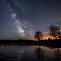  Halley Dust and Milky Way 