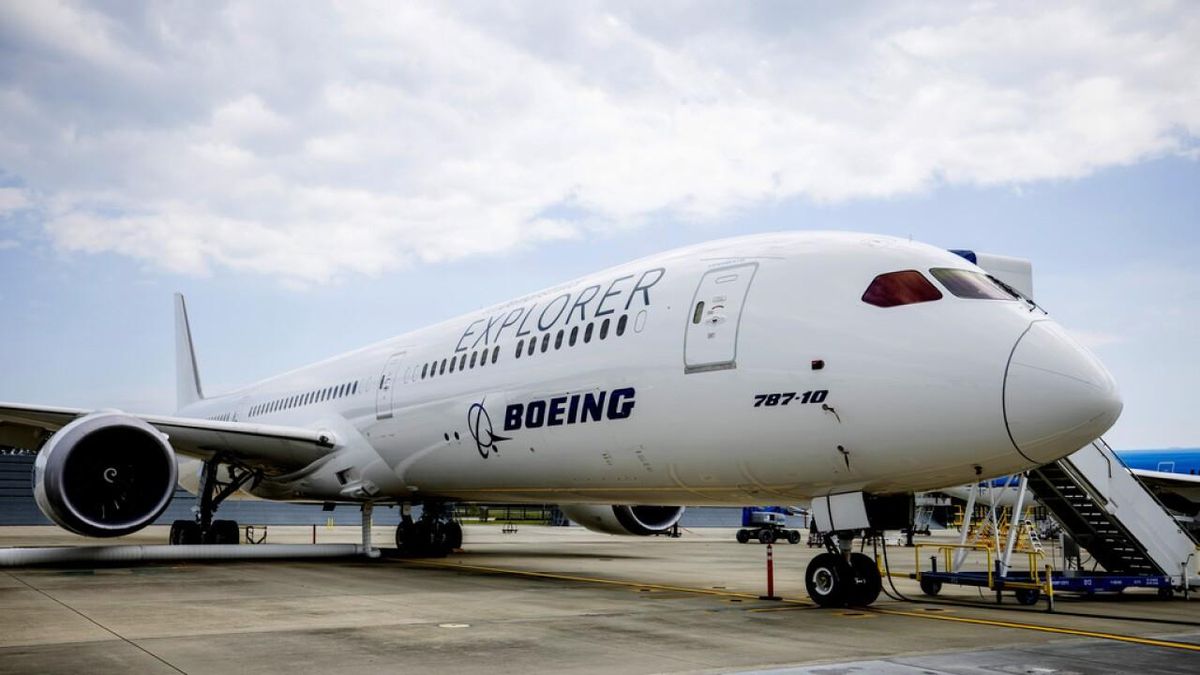 FAA Orders Urgent Boeing 787 Inspections After Flight Scare