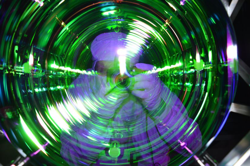 Gelişmiş LIGO'da bulunan 40 kilogramlık 4 aynadan 1'i neredeyse kuantum temel duruma kadar soğutuldu.