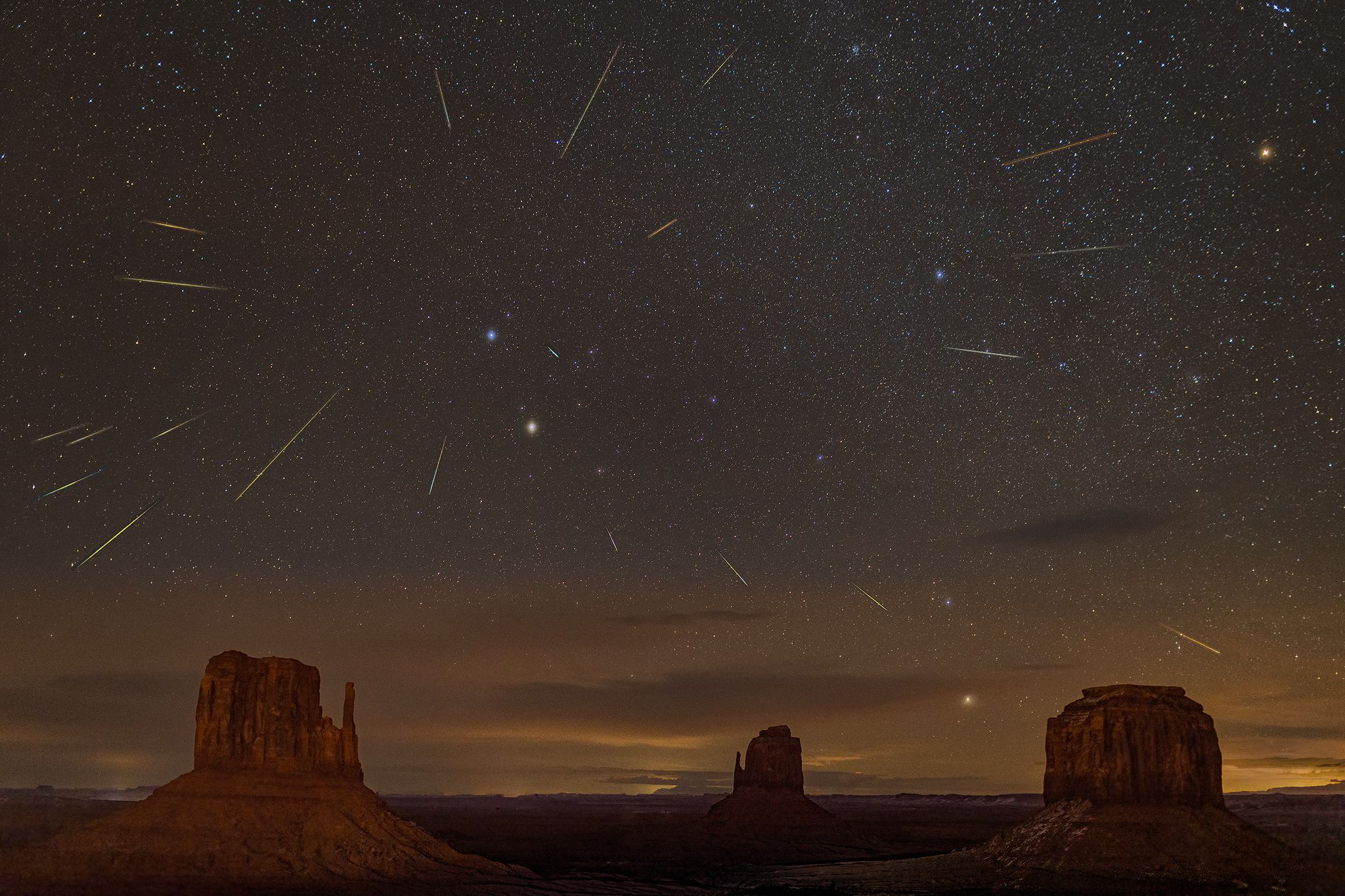  Geminids and the Mittens 
