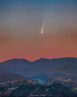 Lübnan Üzerinde NEOWISE Kuyruklu Yıldızı
