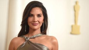 Olivia Munn Embraces Scars And Beauty After Cancer