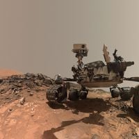  Curiosity Rover Takes Selfie on Mars 