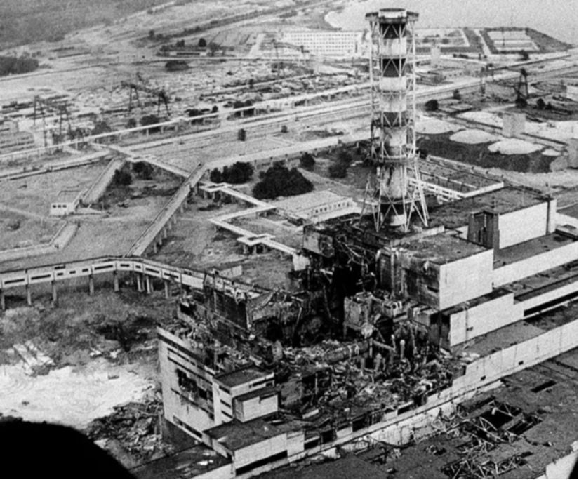 Çernobil Nükleer Tesisi'nin patlamadan sonraki hali.