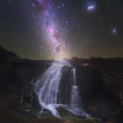  Milky Way Falls 